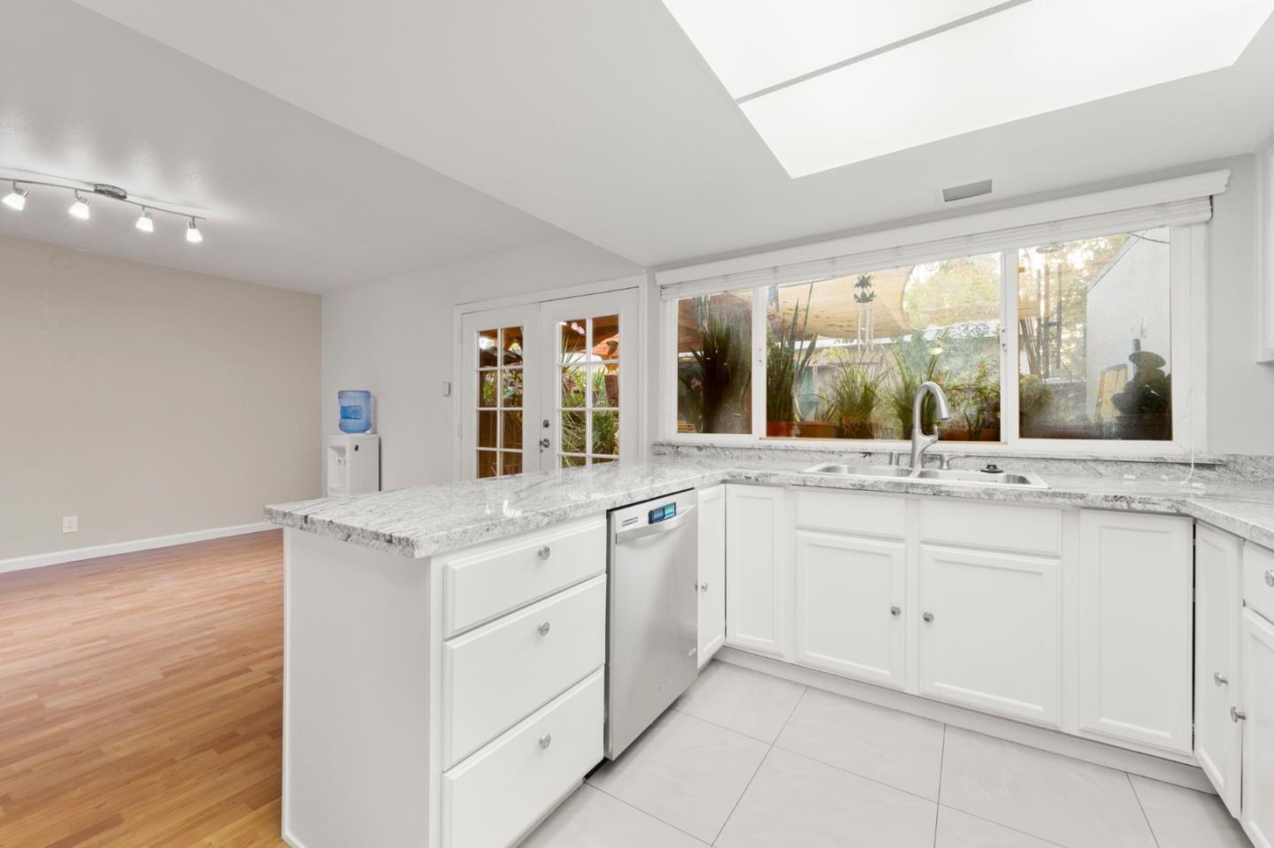 Detail Gallery Image 14 of 56 For 7108 Coral Gables Cir, San Jose,  CA 95139 - 4 Beds | 3 Baths