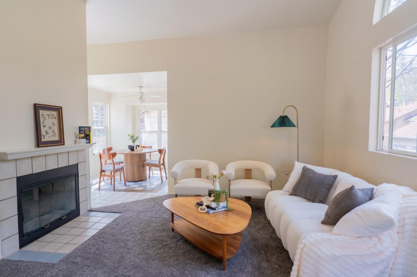 Detail Gallery Image 5 of 26 For 1002 Forest Run, Hercules,  CA 94547 - 2 Beds | 2 Baths