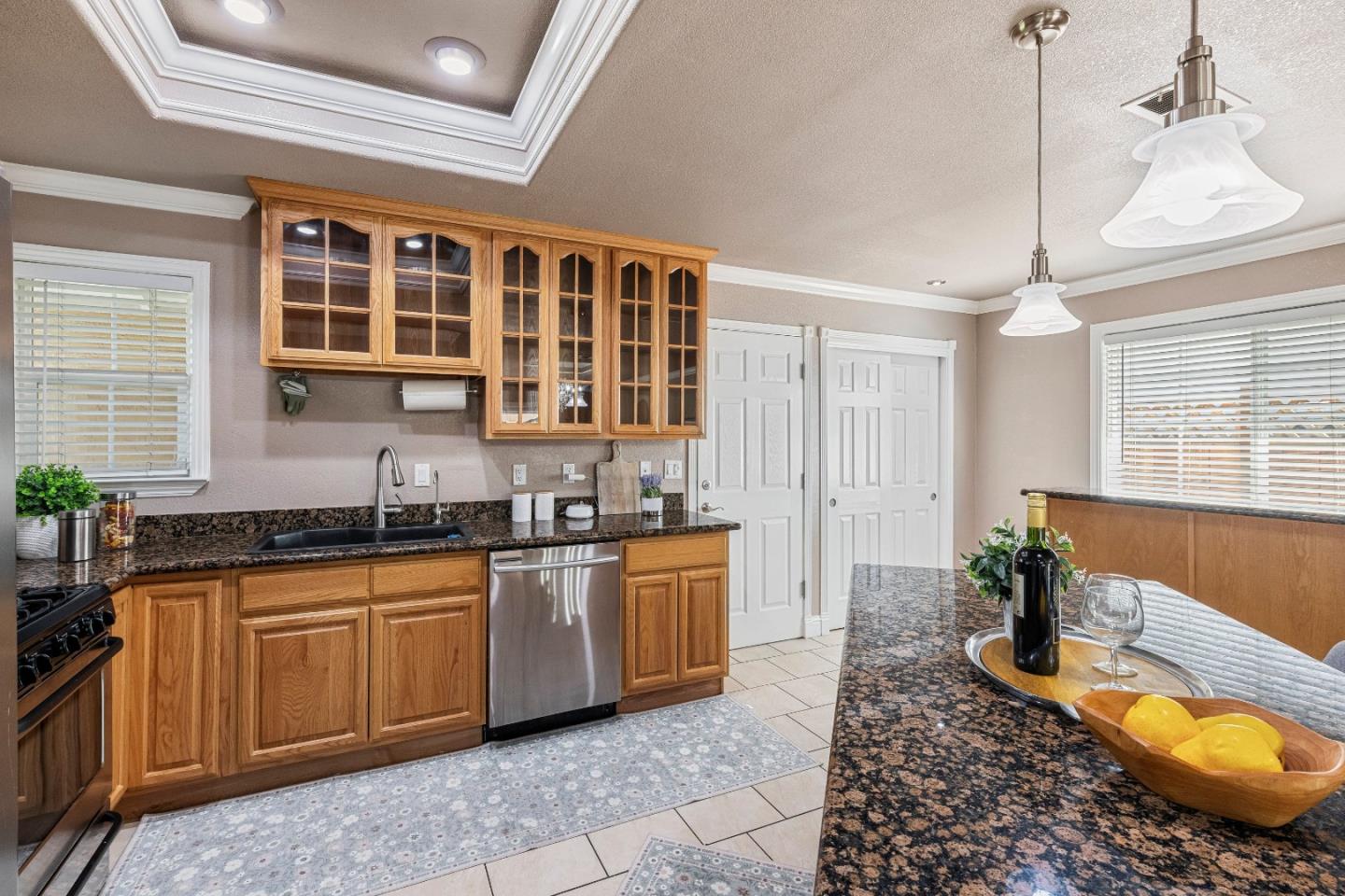 Detail Gallery Image 11 of 43 For 2698 Kendrick Cir, San Jose,  CA 95121 - 3 Beds | 2 Baths