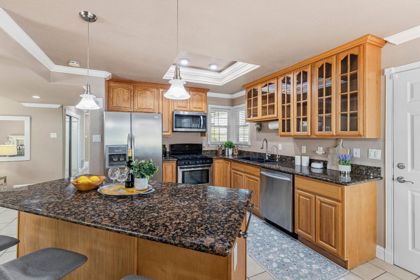 Detail Gallery Image 12 of 43 For 2698 Kendrick Cir, San Jose,  CA 95121 - 3 Beds | 2 Baths