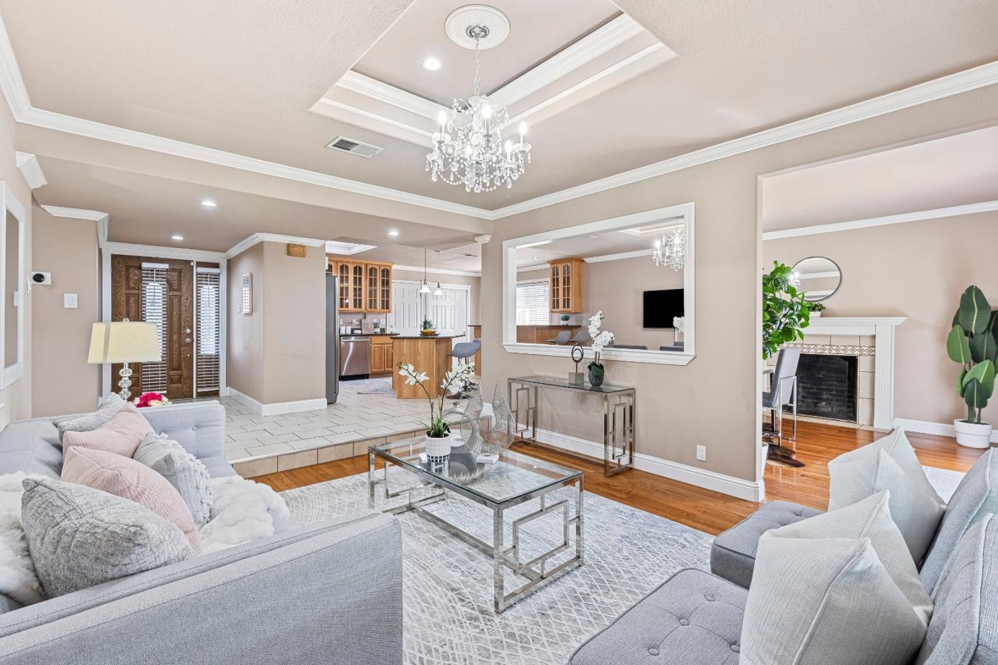 Detail Gallery Image 8 of 43 For 2698 Kendrick Cir, San Jose,  CA 95121 - 3 Beds | 2 Baths