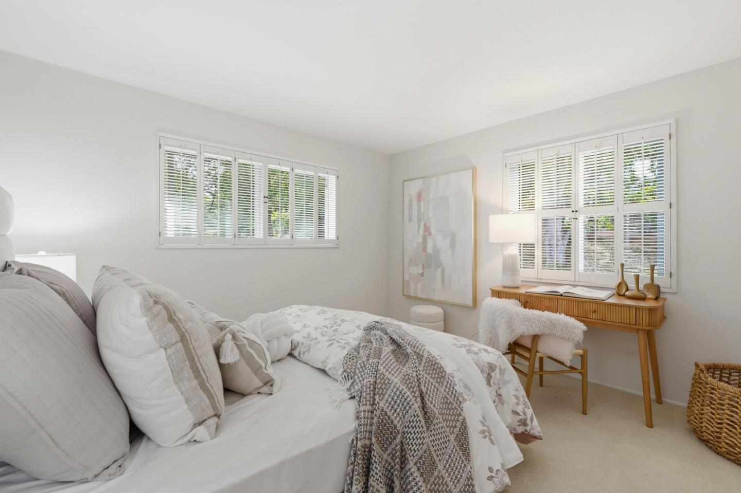 Detail Gallery Image 20 of 29 For 3089 Country Club Ct, Palo Alto,  CA 94304 - 4 Beds | 3 Baths