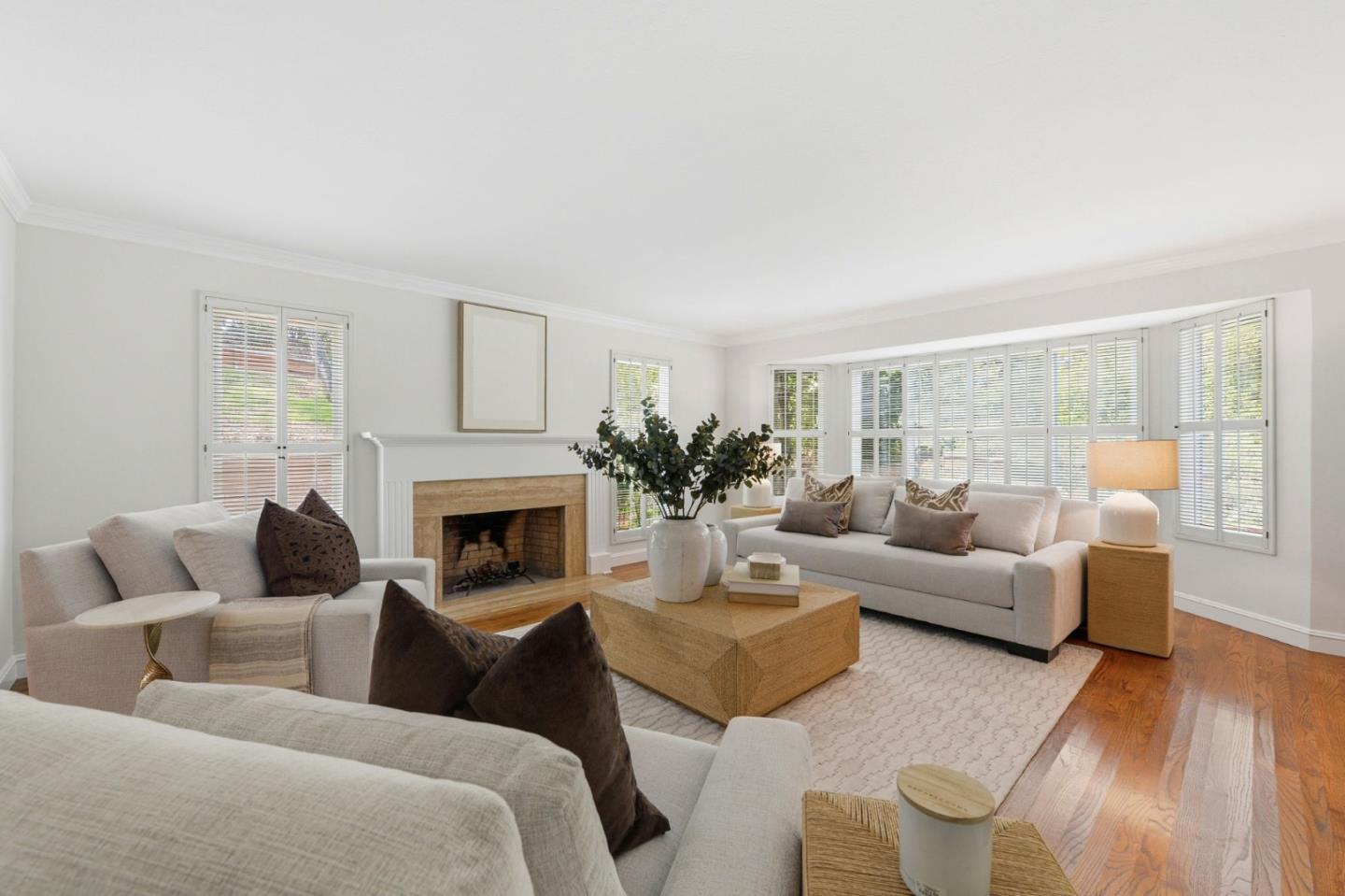 Detail Gallery Image 5 of 29 For 3089 Country Club Ct, Palo Alto,  CA 94304 - 4 Beds | 3 Baths