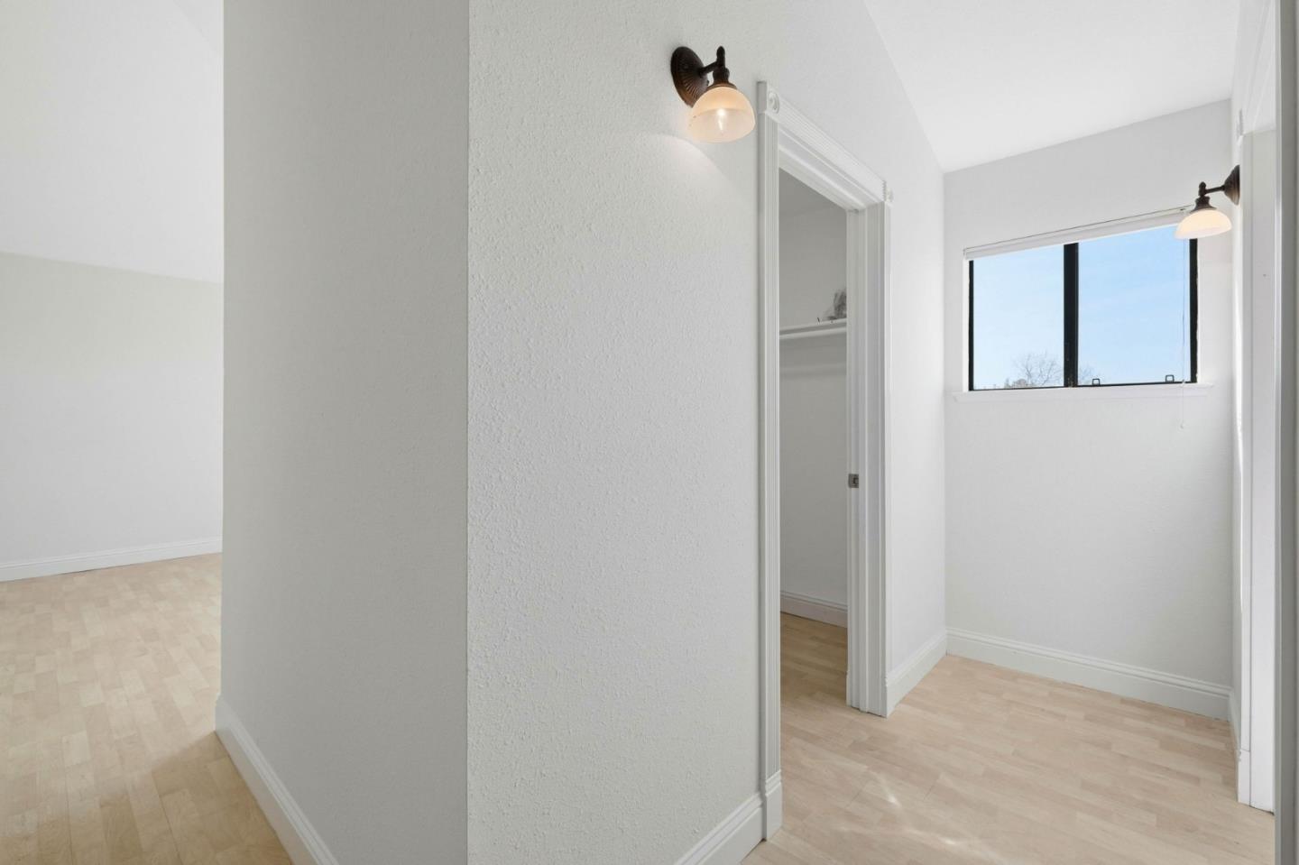 Detail Gallery Image 19 of 38 For 2022 Bob White Ln, Santa Cruz,  CA 95065 - 2 Beds | 2/1 Baths