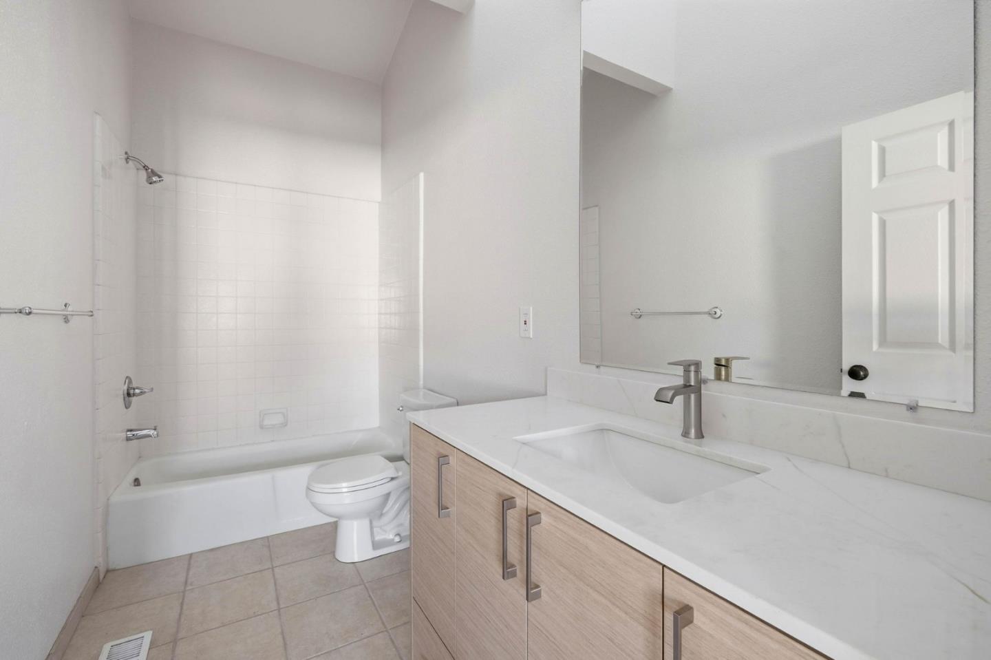 Detail Gallery Image 21 of 38 For 2022 Bob White Ln, Santa Cruz,  CA 95065 - 2 Beds | 2/1 Baths