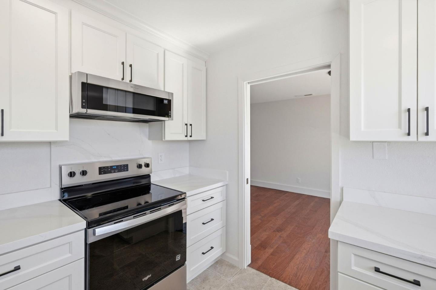 Detail Gallery Image 22 of 38 For 2022 Bob White Ln, Santa Cruz,  CA 95065 - 2 Beds | 2/1 Baths