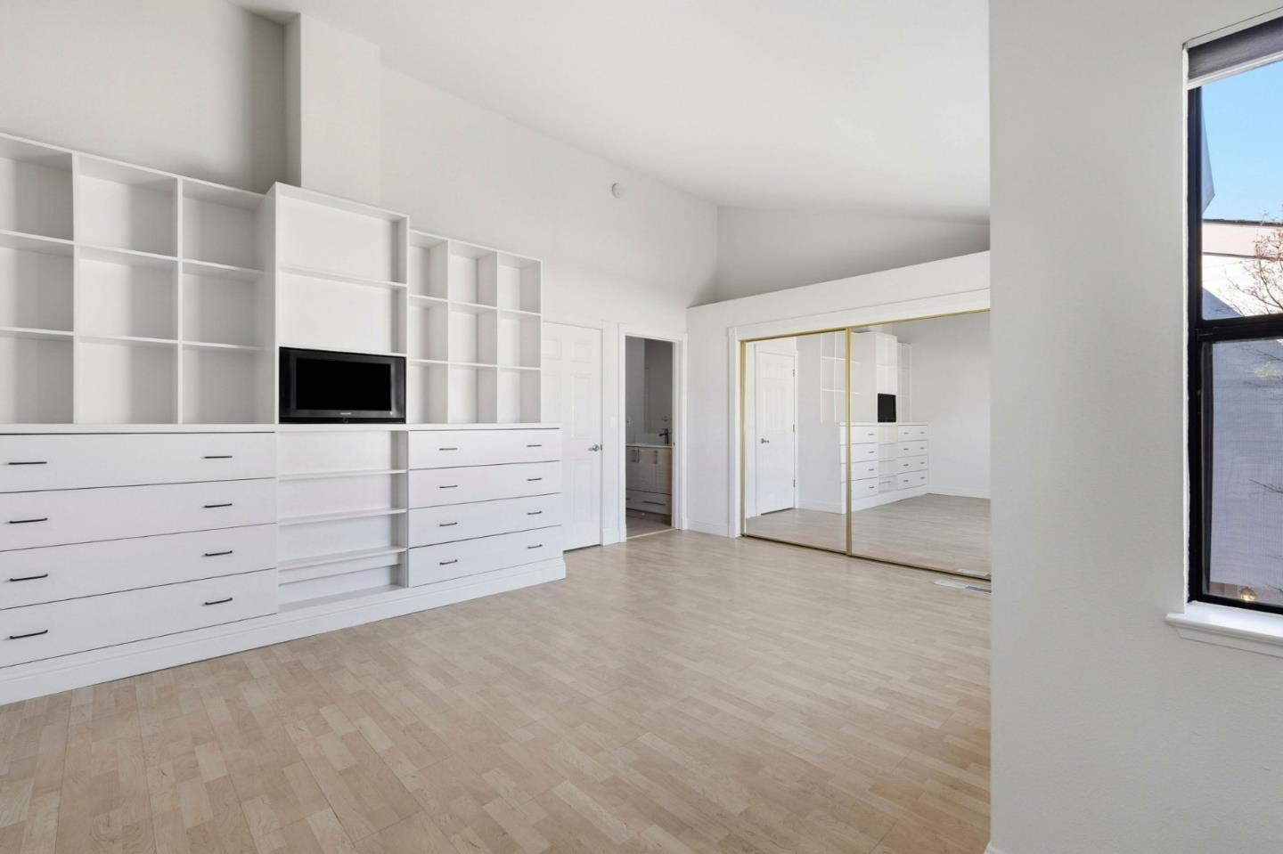 Detail Gallery Image 25 of 38 For 2022 Bob White Ln, Santa Cruz,  CA 95065 - 2 Beds | 2/1 Baths