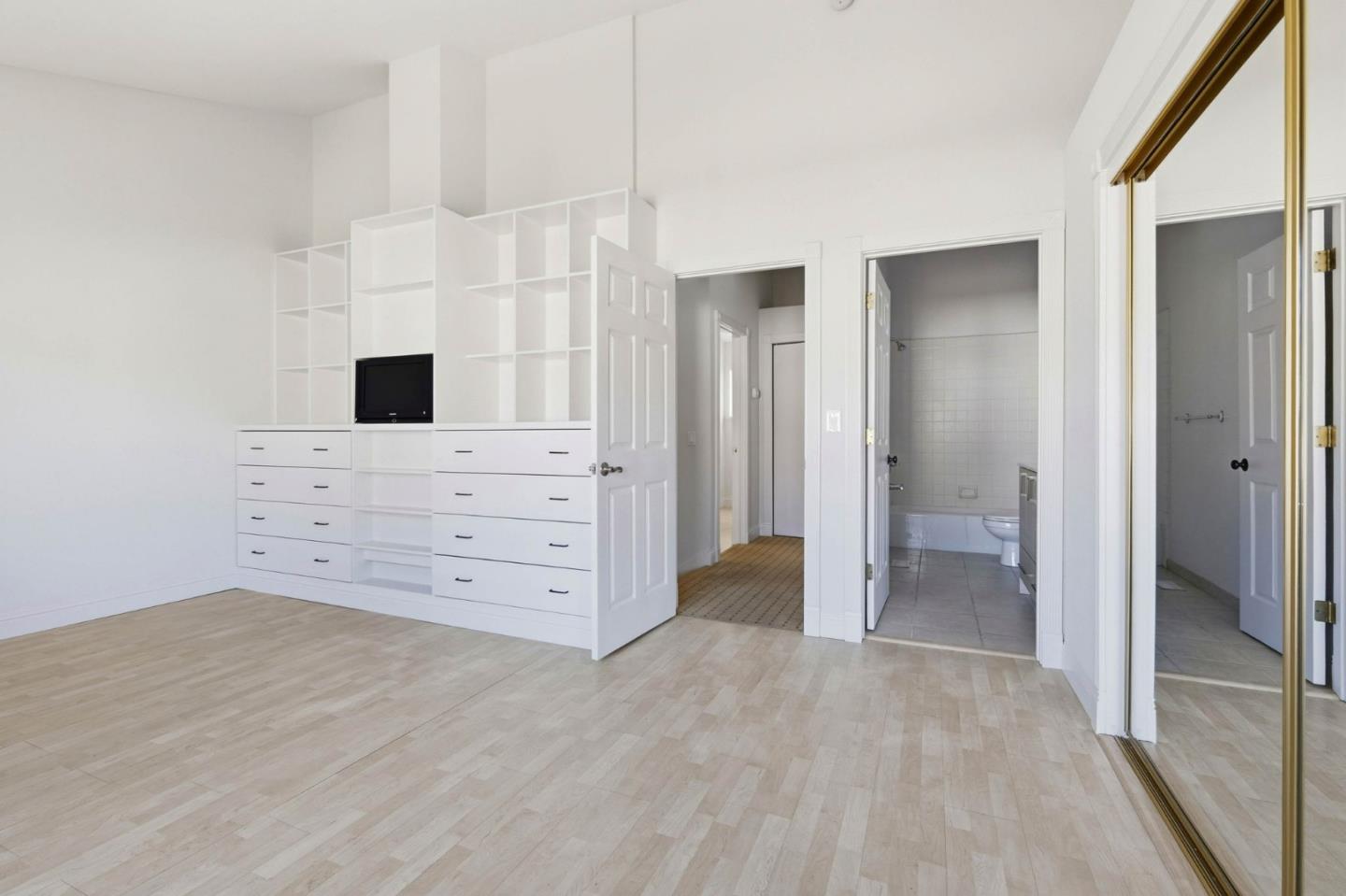 Detail Gallery Image 28 of 38 For 2022 Bob White Ln, Santa Cruz,  CA 95065 - 2 Beds | 2/1 Baths