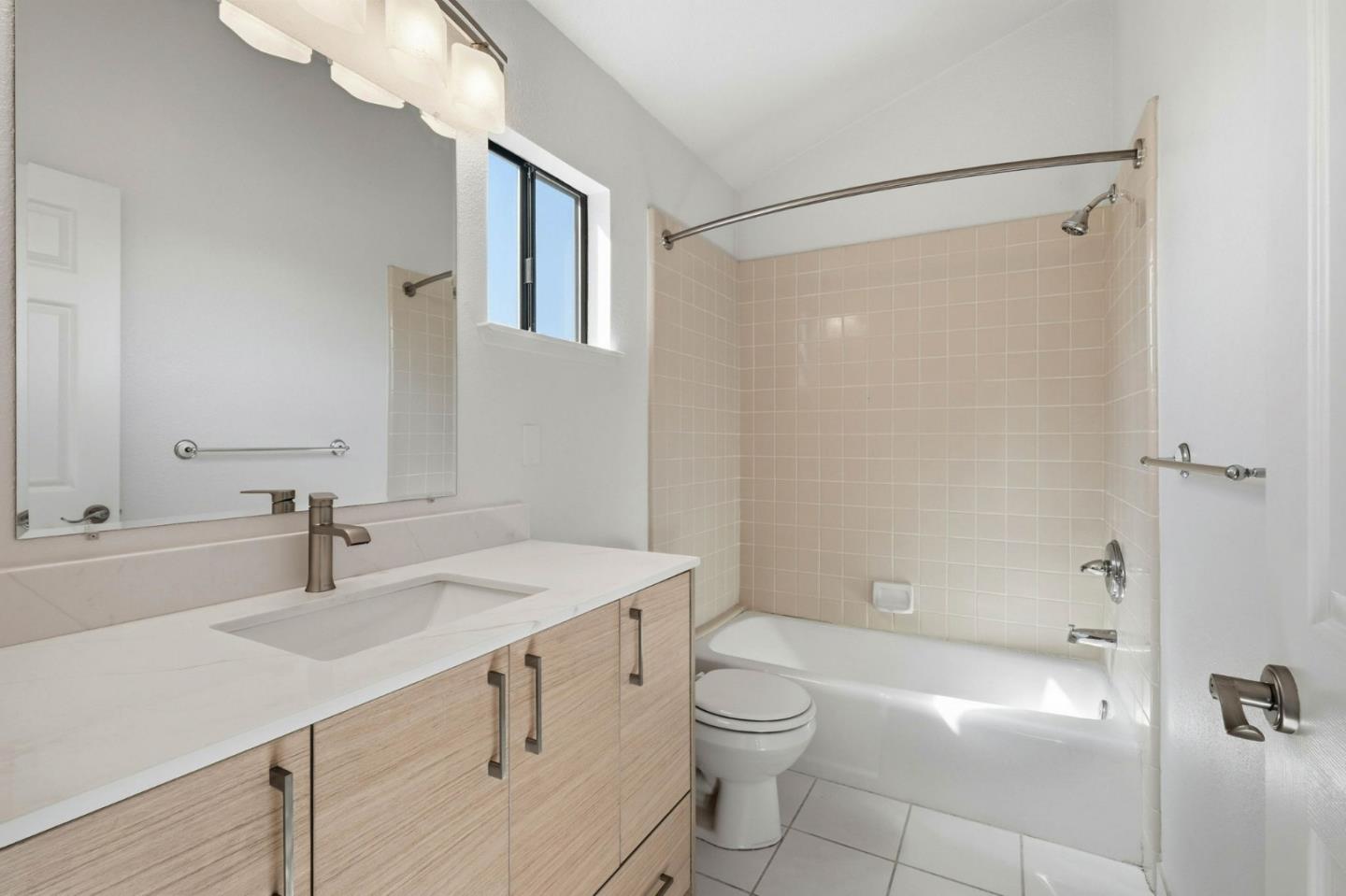 Detail Gallery Image 34 of 38 For 2022 Bob White Ln, Santa Cruz,  CA 95065 - 2 Beds | 2/1 Baths