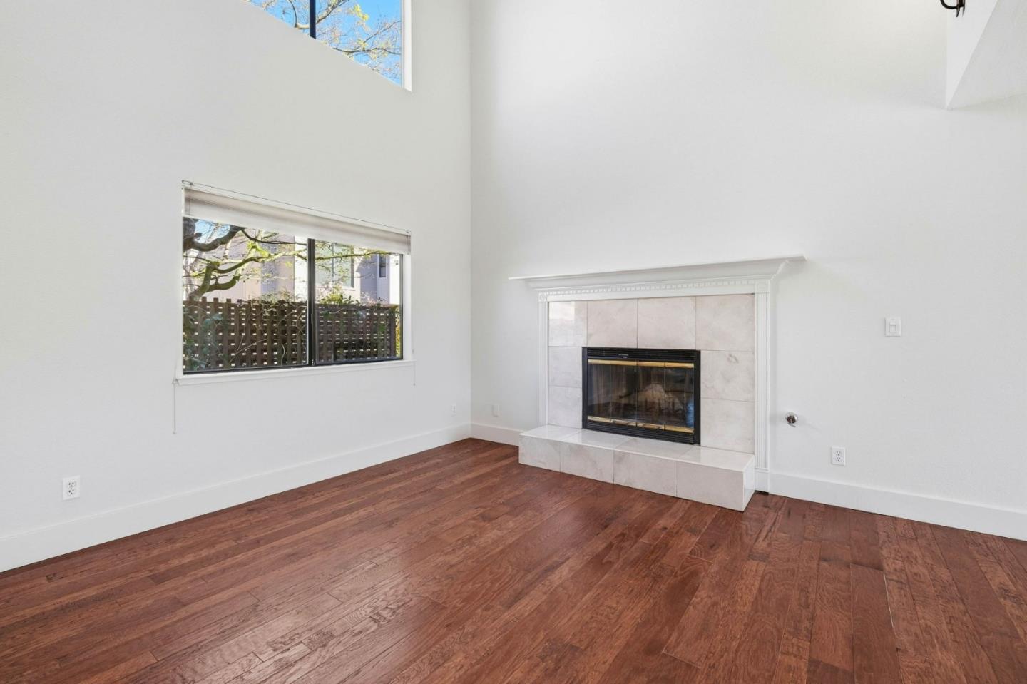 Detail Gallery Image 9 of 38 For 2022 Bob White Ln, Santa Cruz,  CA 95065 - 2 Beds | 2/1 Baths