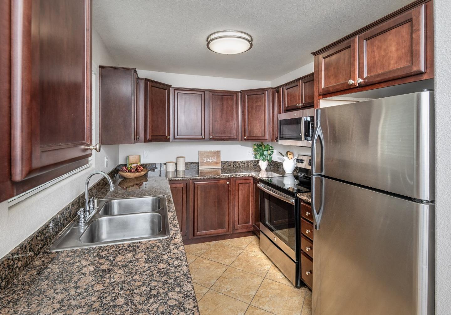 Detail Gallery Image 7 of 29 For 4970 Cherry Ave #115,  San Jose,  CA 95118 - 1 Beds | 1 Baths