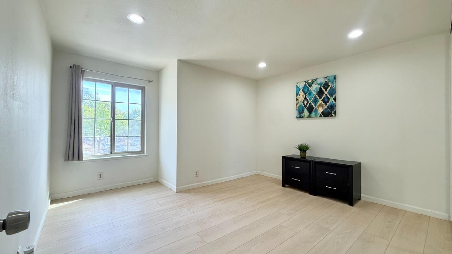 Photo #12: ML82038728 Listing: Photo #12