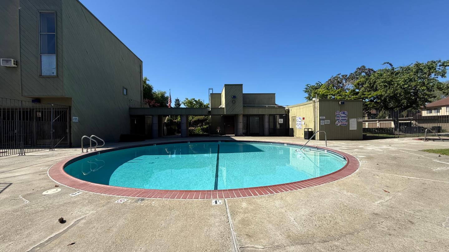 Detail Gallery Image 29 of 33 For 2381 Lava Dr, San Jose,  CA 95133 - 2 Beds | 1/1 Baths