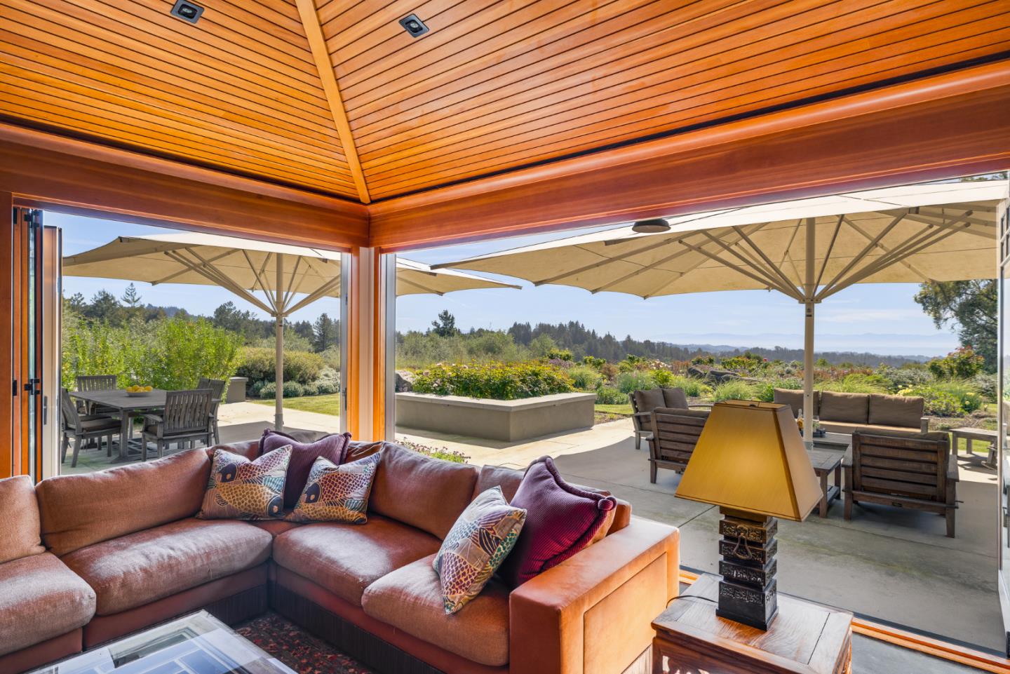 Detail Gallery Image 19 of 86 For 1080 Larsen Rd, Aptos,  CA 95003 - 4 Beds | 5/1 Baths