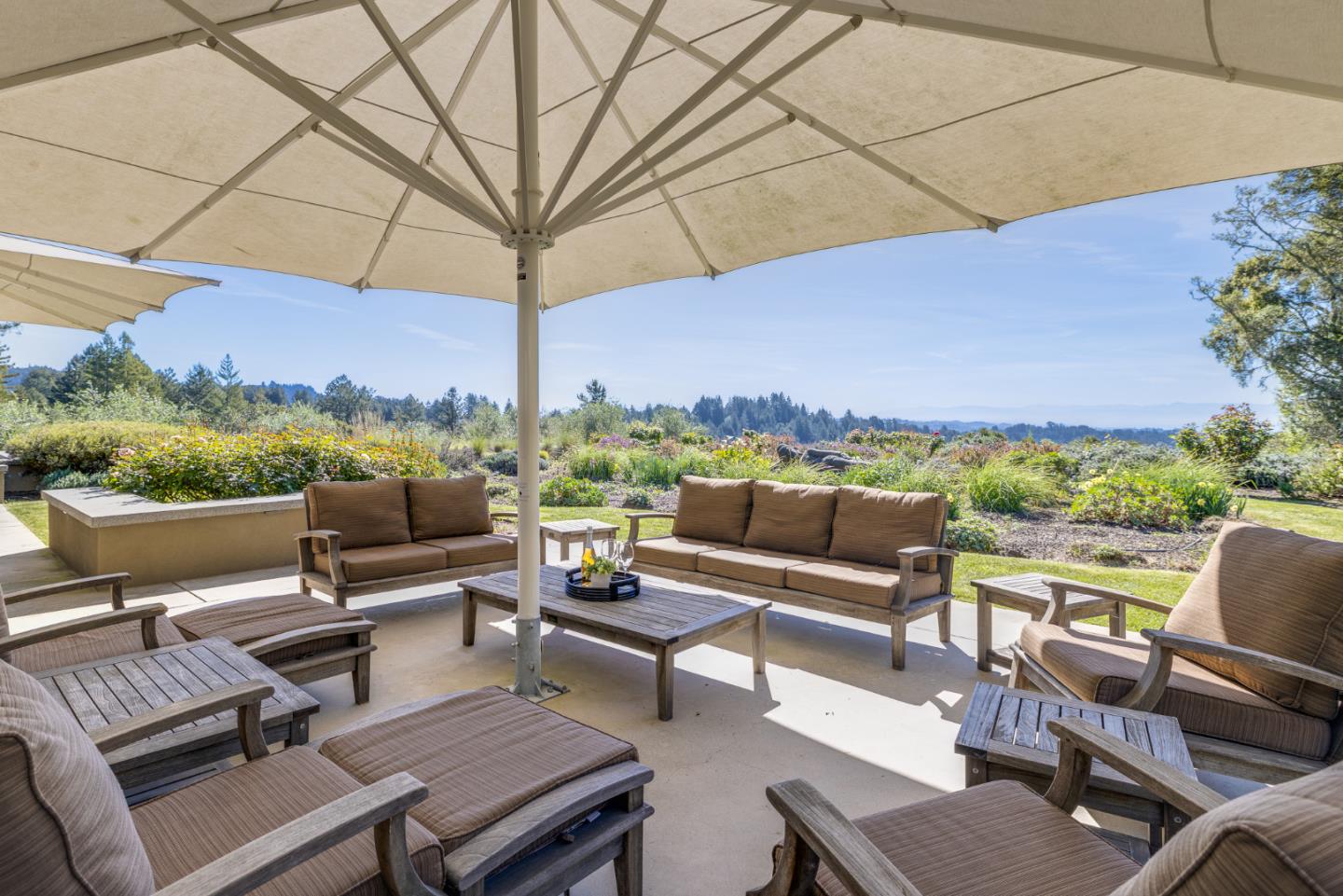 Detail Gallery Image 23 of 86 For 1080 Larsen Rd, Aptos,  CA 95003 - 4 Beds | 5/1 Baths