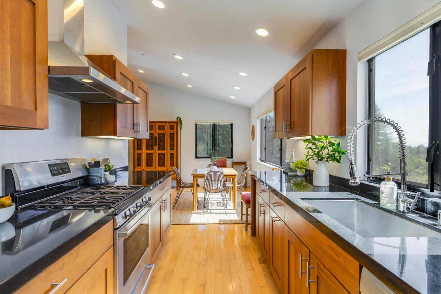 Detail Gallery Image 72 of 86 For 1080 Larsen Rd, Aptos,  CA 95003 - 4 Beds | 5/1 Baths