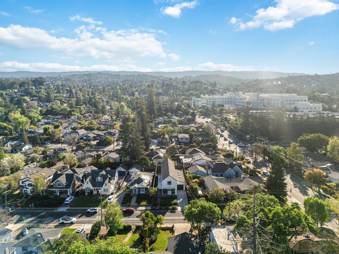 Detail Gallery Image 103 of 112 For 16 Hillview Ave, Redwood City,  CA 94062 - 4 Beds | 3/1 Baths
