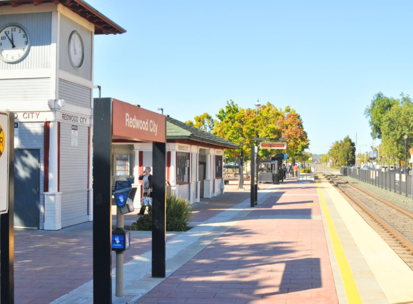 Detail Gallery Image 109 of 112 For 16 Hillview Ave, Redwood City,  CA 94062 - 4 Beds | 3/1 Baths