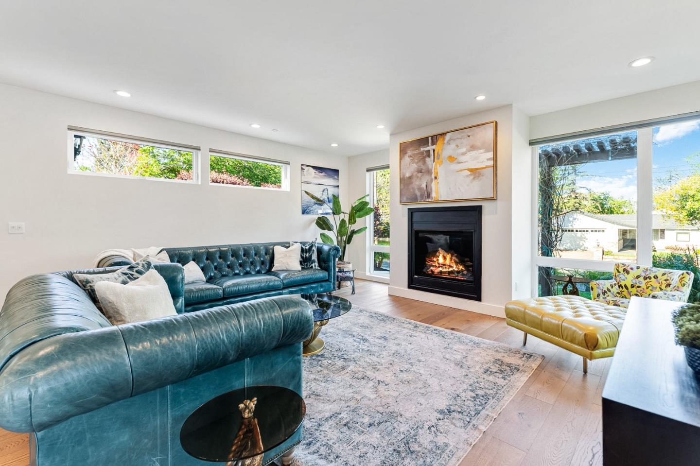 Detail Gallery Image 12 of 112 For 16 Hillview Ave, Redwood City,  CA 94062 - 4 Beds | 3/1 Baths