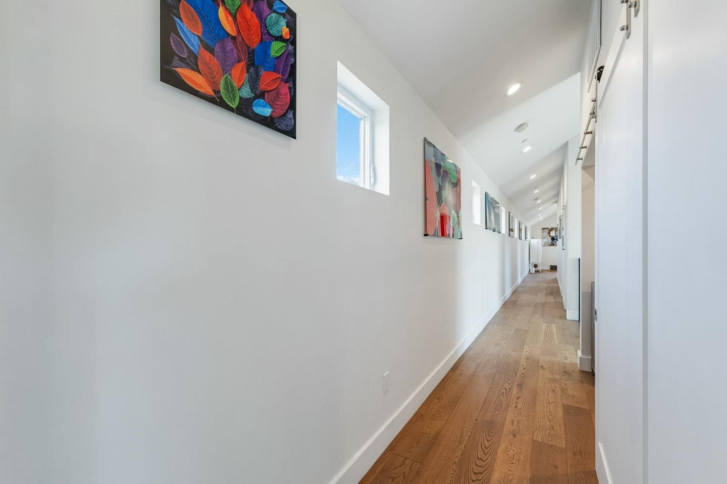 Detail Gallery Image 33 of 112 For 16 Hillview Ave, Redwood City,  CA 94062 - 4 Beds | 3/1 Baths