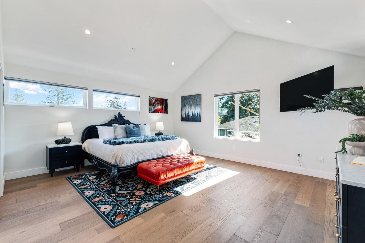 Detail Gallery Image 34 of 112 For 16 Hillview Ave, Redwood City,  CA 94062 - 4 Beds | 3/1 Baths