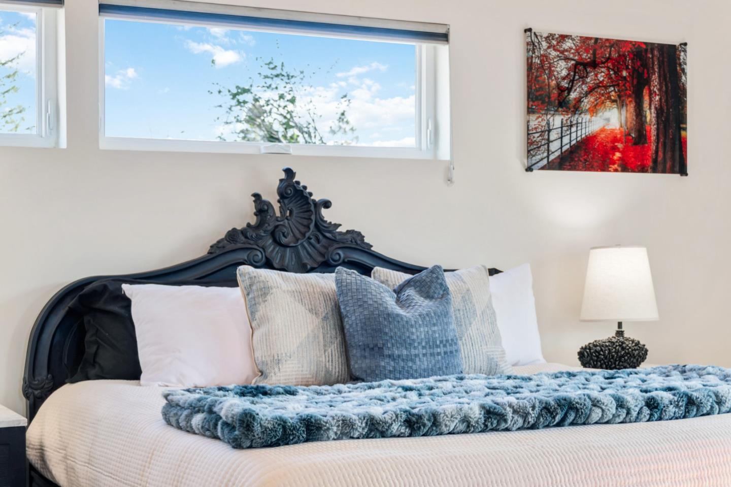 Detail Gallery Image 35 of 112 For 16 Hillview Ave, Redwood City,  CA 94062 - 4 Beds | 3/1 Baths