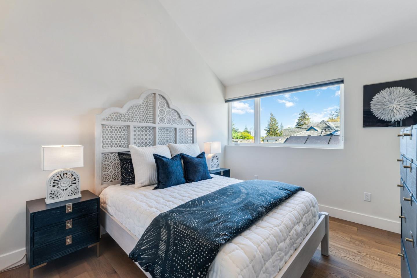 Detail Gallery Image 45 of 112 For 16 Hillview Ave, Redwood City,  CA 94062 - 4 Beds | 3/1 Baths