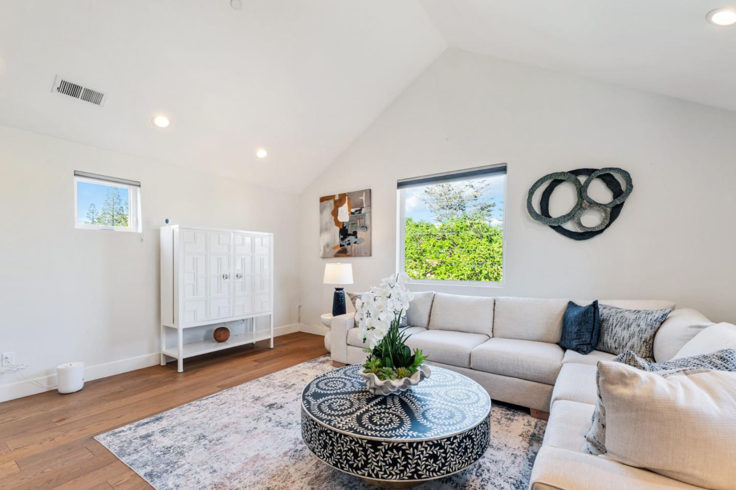 Detail Gallery Image 54 of 112 For 16 Hillview Ave, Redwood City,  CA 94062 - 4 Beds | 3/1 Baths