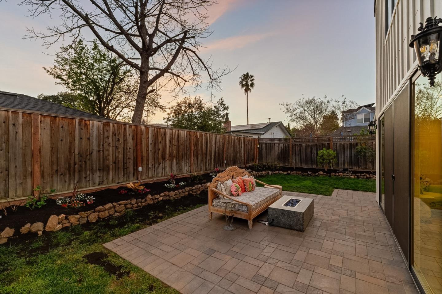 Detail Gallery Image 71 of 112 For 16 Hillview Ave, Redwood City,  CA 94062 - 4 Beds | 3/1 Baths