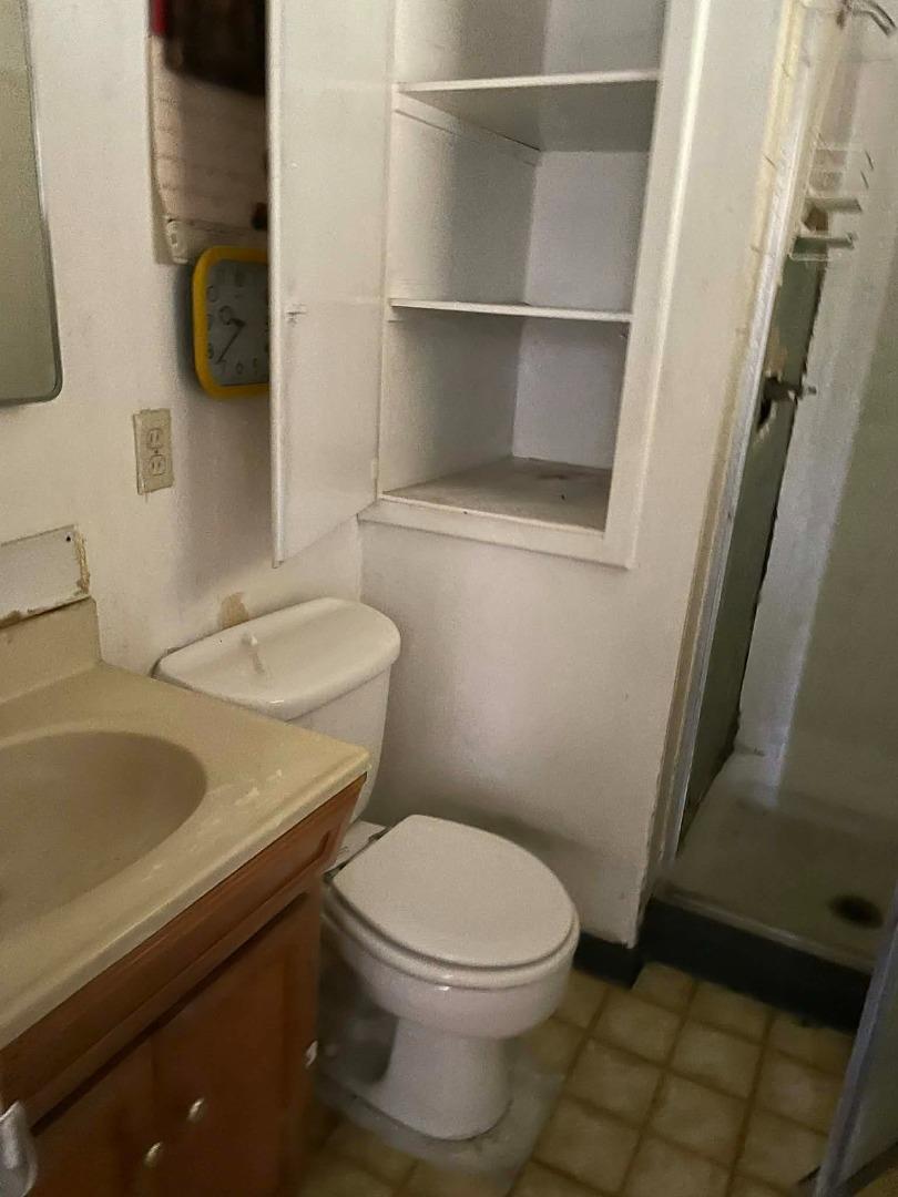 Detail Gallery Image 4 of 13 For 1662 Cathay Dr, San Jose,  CA 95122 - 3 Beds | 2 Baths