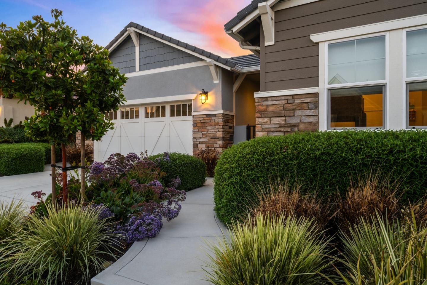 Detail Gallery Image 3 of 77 For 3007 Bluffs Dr, Marina,  CA 93933 - 5 Beds | 3/1 Baths