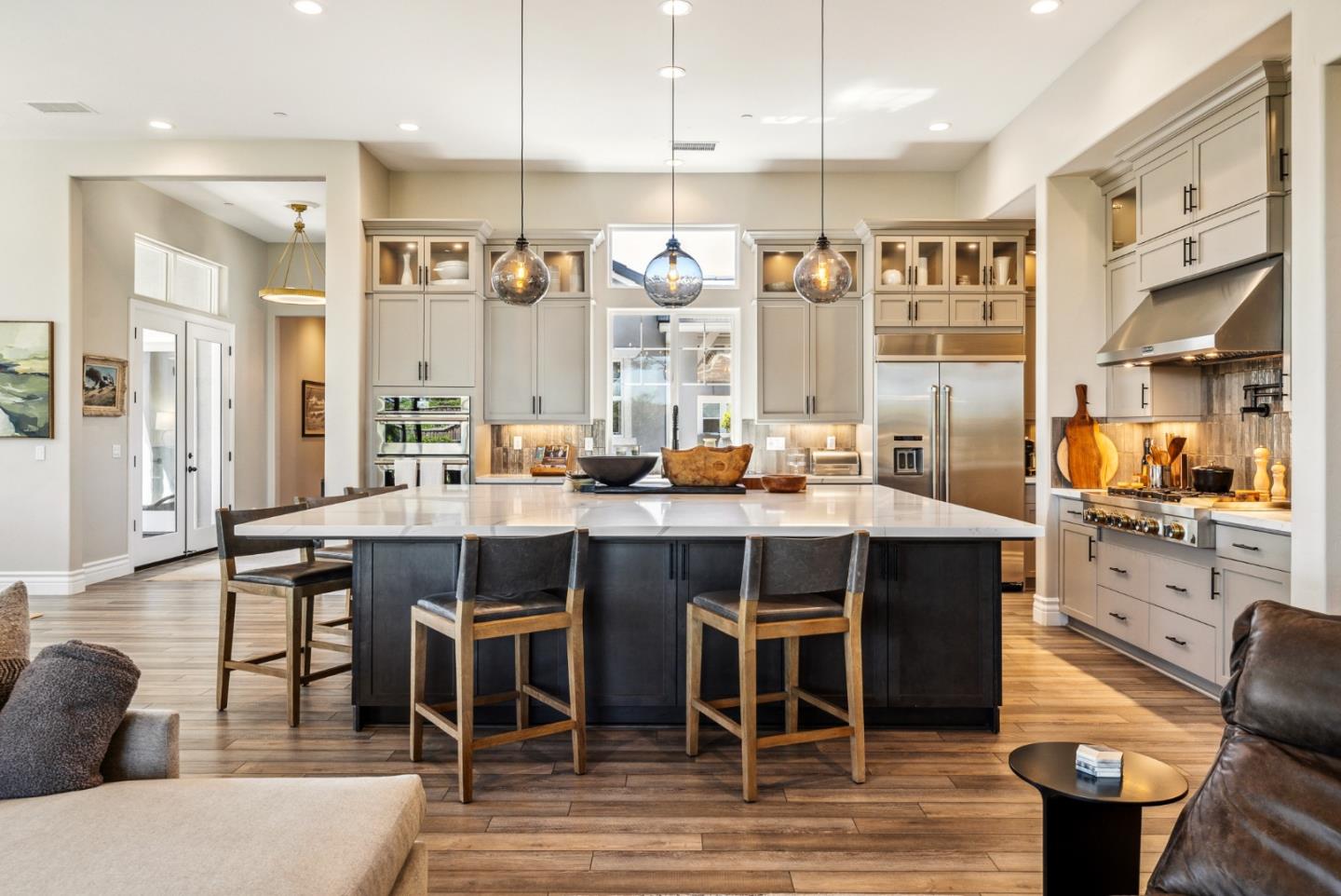 Detail Gallery Image 7 of 77 For 3007 Bluffs Dr, Marina,  CA 93933 - 5 Beds | 3/1 Baths