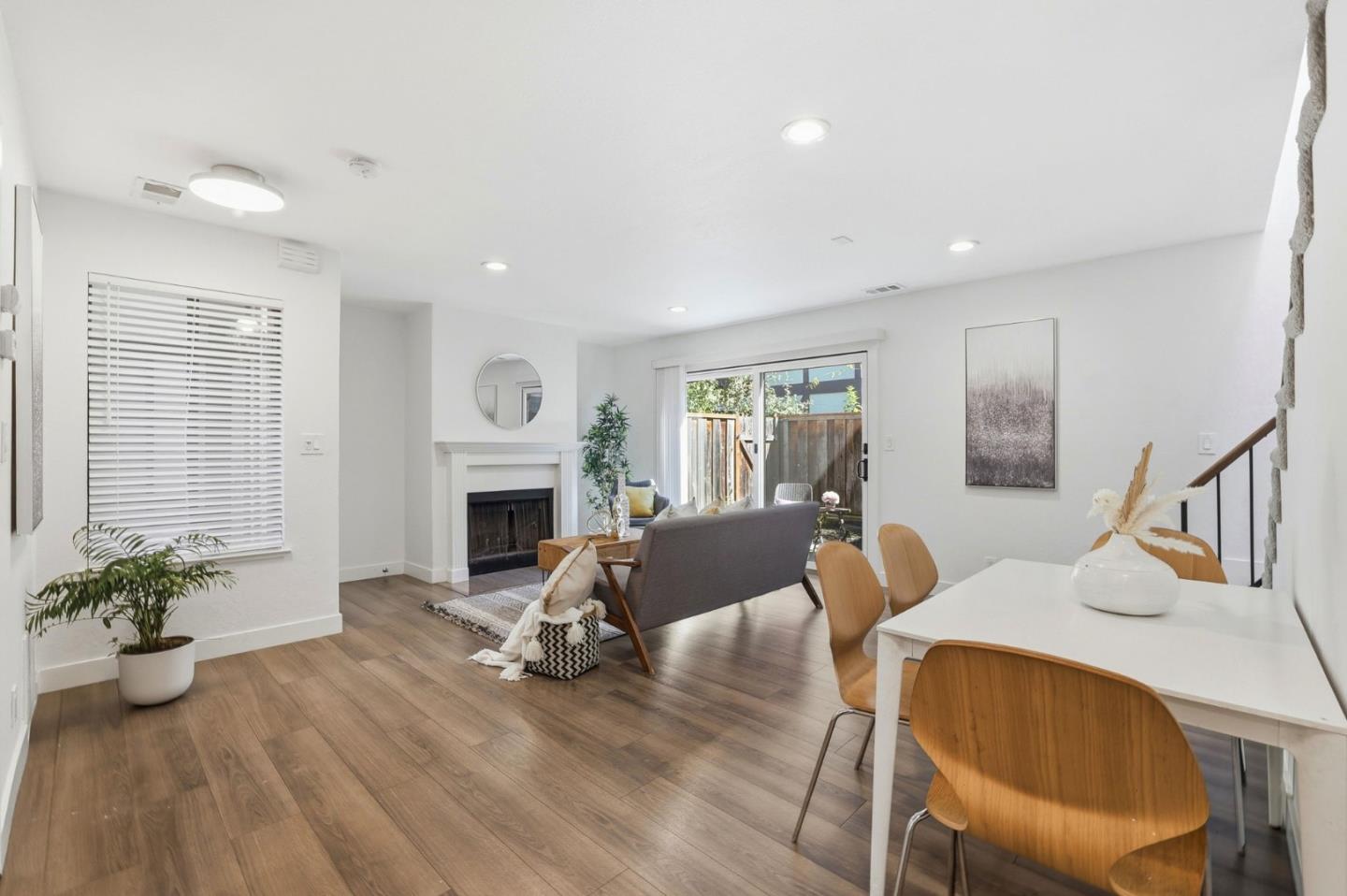 Photo #1: ML82038737 Listing: Photo #1