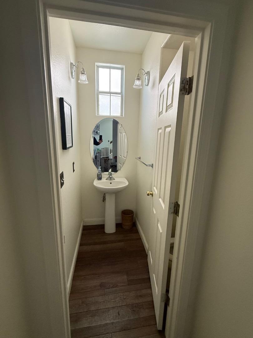 Detail Gallery Image 7 of 15 For 604 Gardenia Pl, Soledad,  CA 93960 - 3 Beds | 2/1 Baths