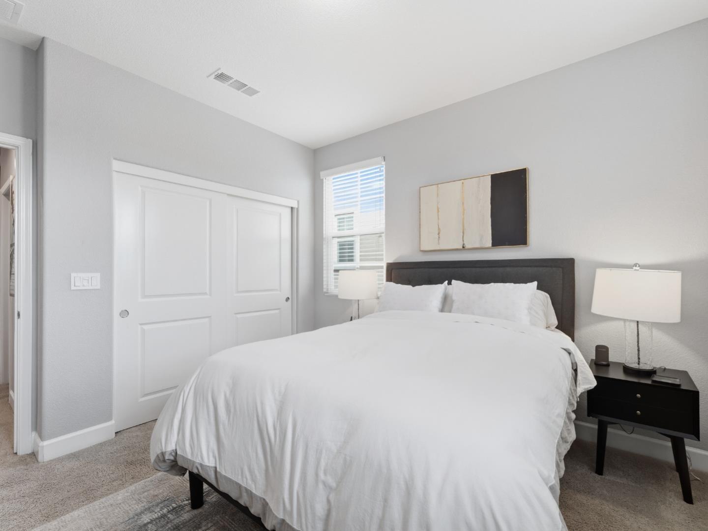 Detail Gallery Image 13 of 37 For 1344 S Cow Ct, Mountain House,  CA 95391 - 4 Beds | 3 Baths