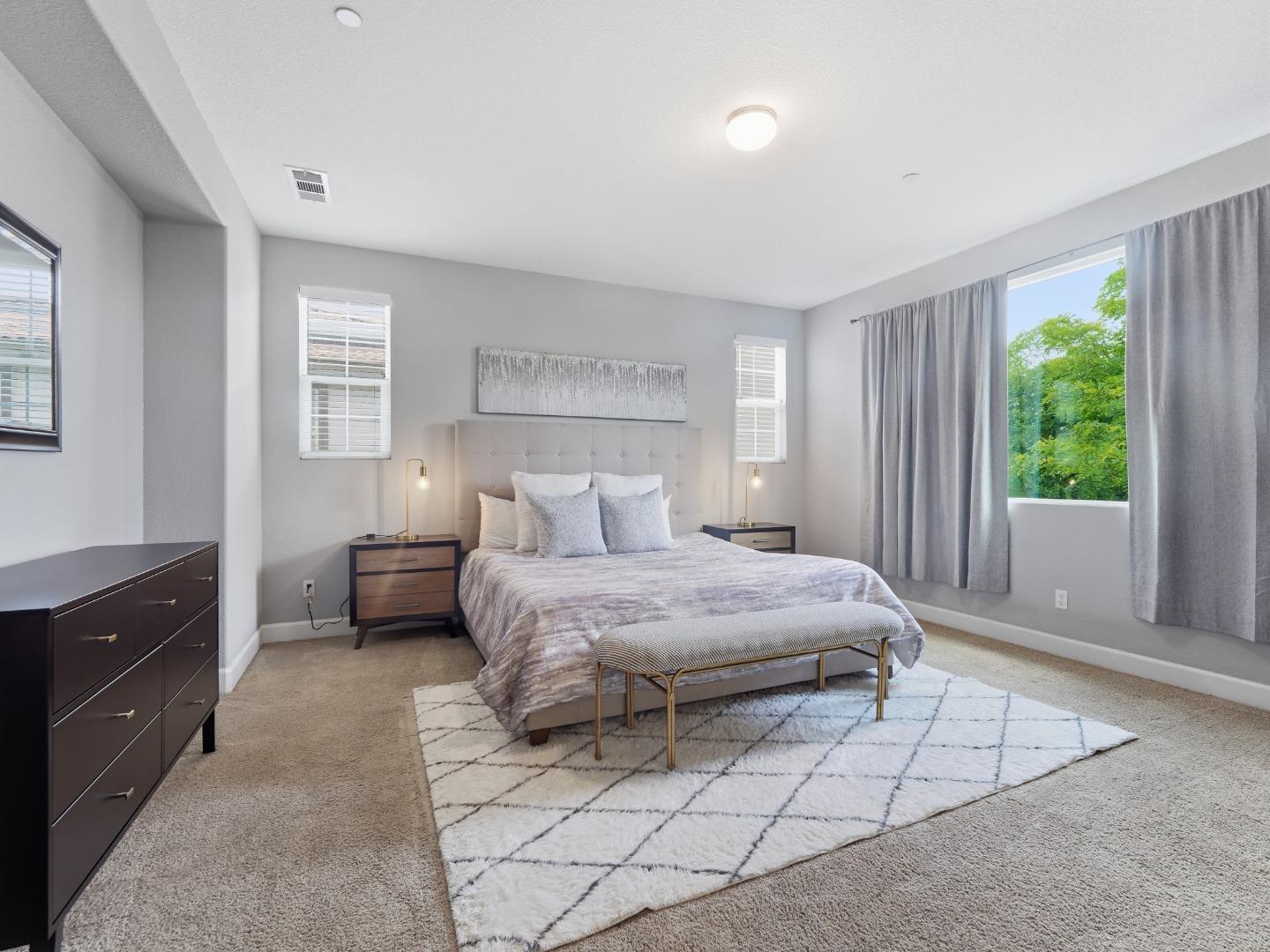 Detail Gallery Image 20 of 37 For 1344 S Cow Ct, Mountain House,  CA 95391 - 4 Beds | 3 Baths