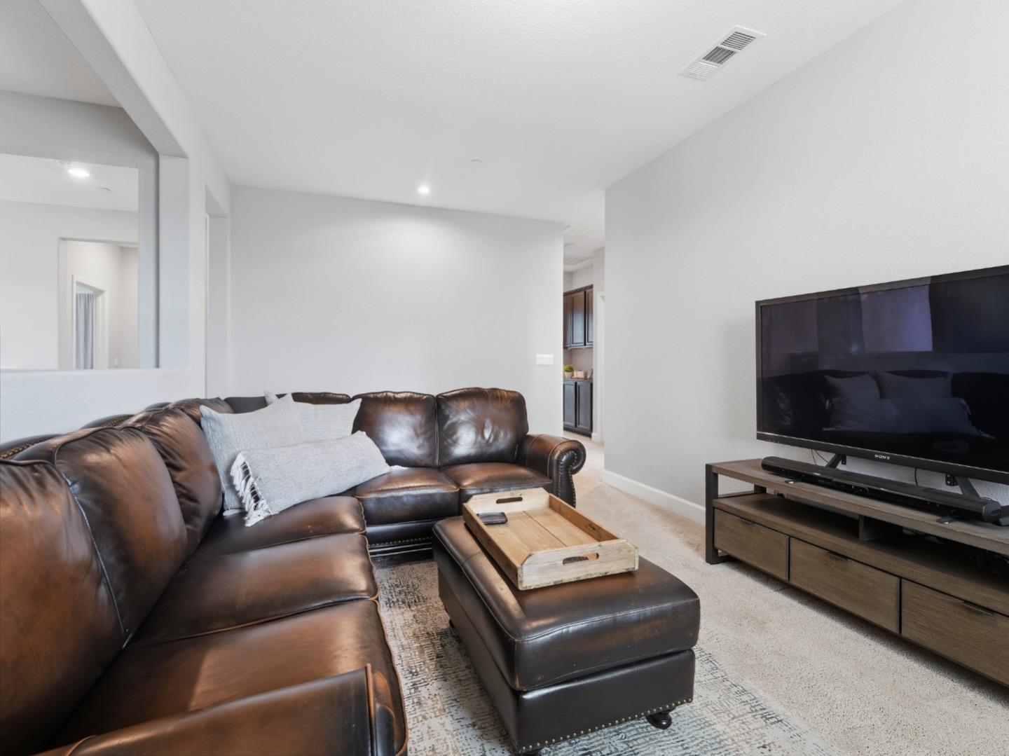 Detail Gallery Image 21 of 37 For 1344 S Cow Ct, Mountain House,  CA 95391 - 4 Beds | 3 Baths