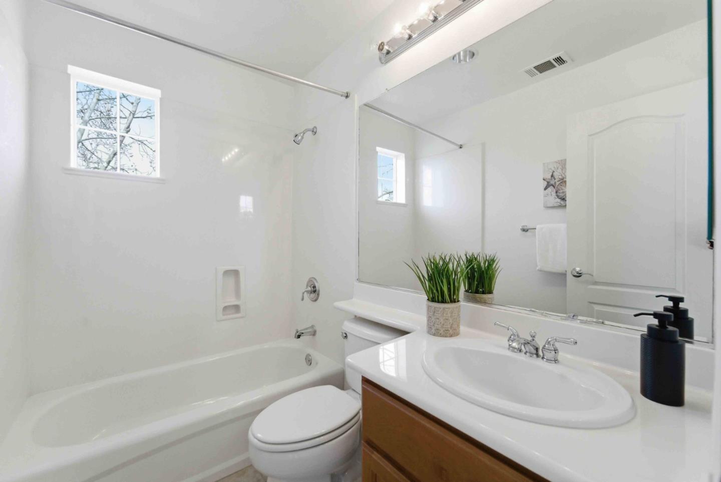 Detail Gallery Image 18 of 40 For 4325 Watson Cir, Santa Clara,  CA 95054 - 3 Beds | 3 Baths