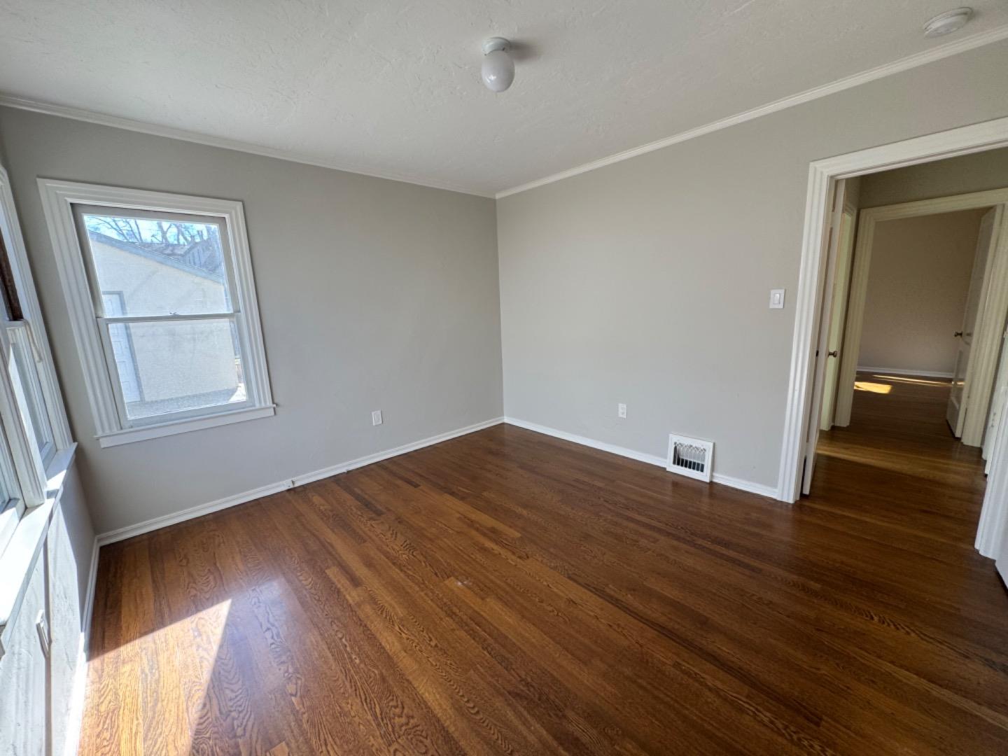 Detail Gallery Image 14 of 23 For 1128 Clark Way, San Jose,  CA 95125 - 3 Beds | 2 Baths