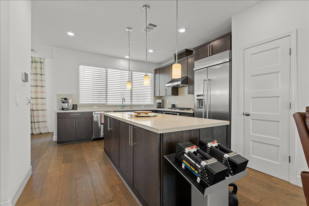 Detail Gallery Image 10 of 42 For 319 Adeline Ave, San Jose,  CA 95136 - 4 Beds | 3/1 Baths