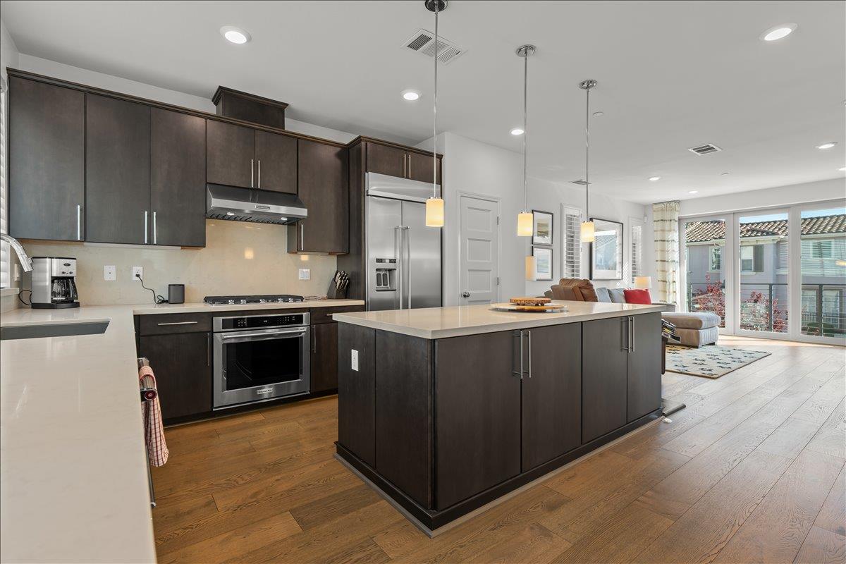 Detail Gallery Image 11 of 42 For 319 Adeline Ave, San Jose,  CA 95136 - 4 Beds | 3/1 Baths