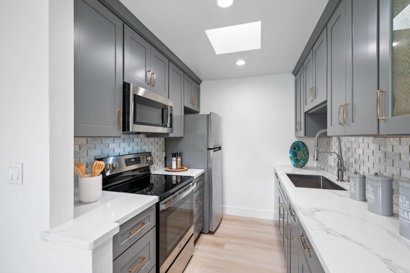 Detail Gallery Image 12 of 24 For 369 Timber Way, Milpitas,  CA 95035 - 3 Beds | 2 Baths