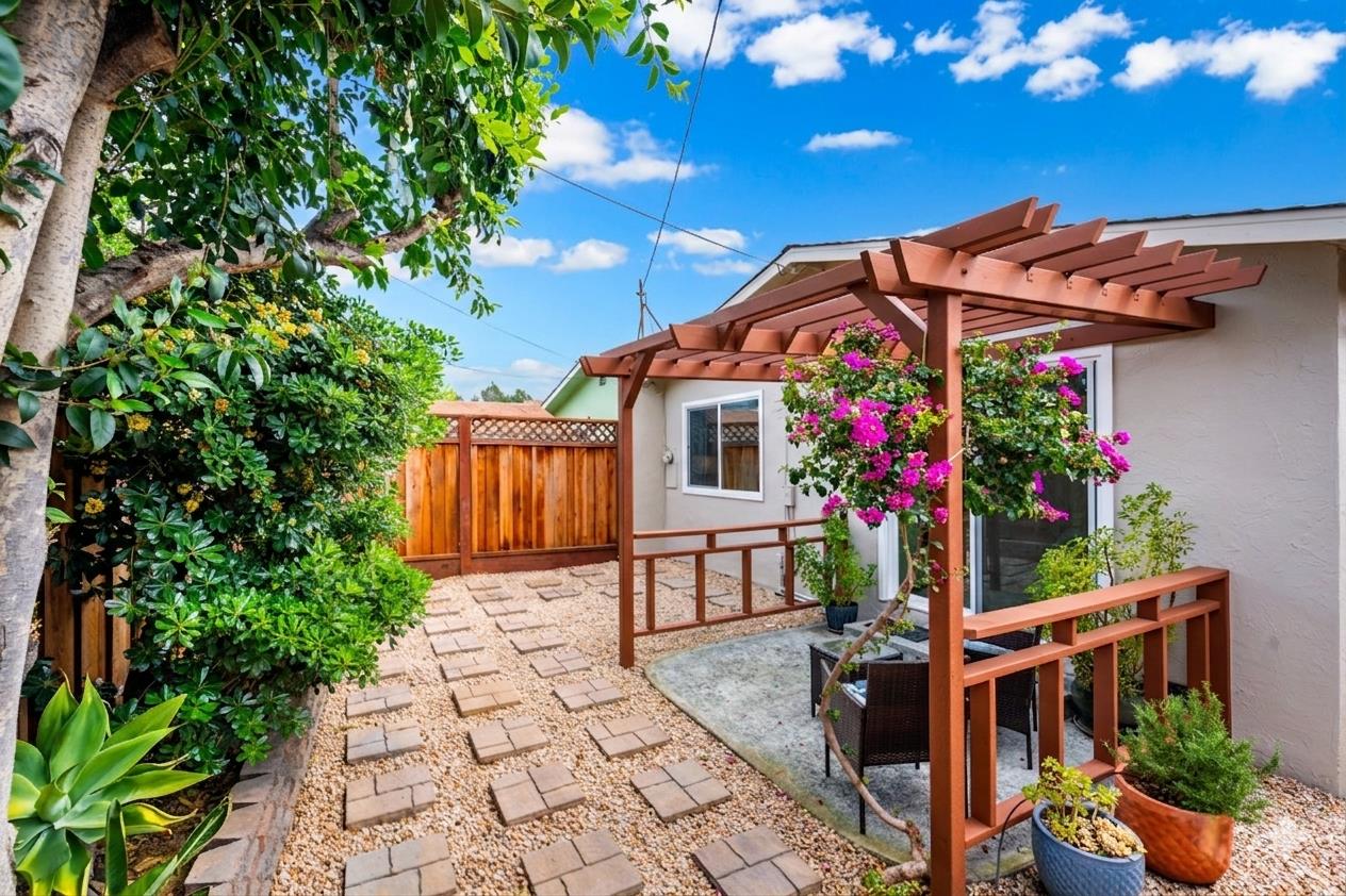 Detail Gallery Image 21 of 24 For 369 Timber Way, Milpitas,  CA 95035 - 3 Beds | 2 Baths