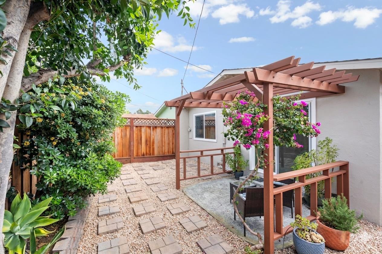 Detail Gallery Image 23 of 24 For 369 Timber Way, Milpitas,  CA 95035 - 3 Beds | 2 Baths