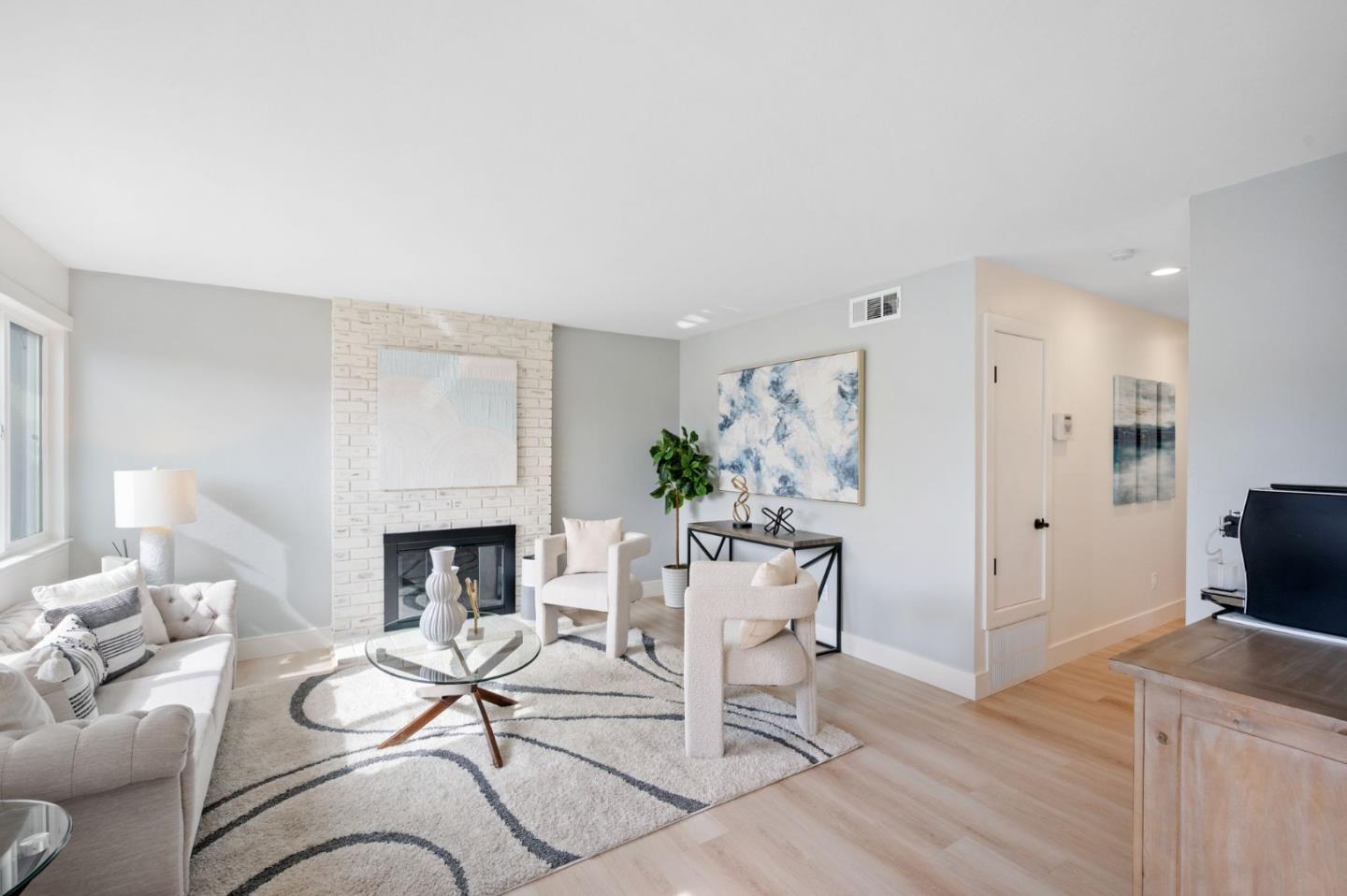 Detail Gallery Image 5 of 24 For 369 Timber Way, Milpitas,  CA 95035 - 3 Beds | 2 Baths