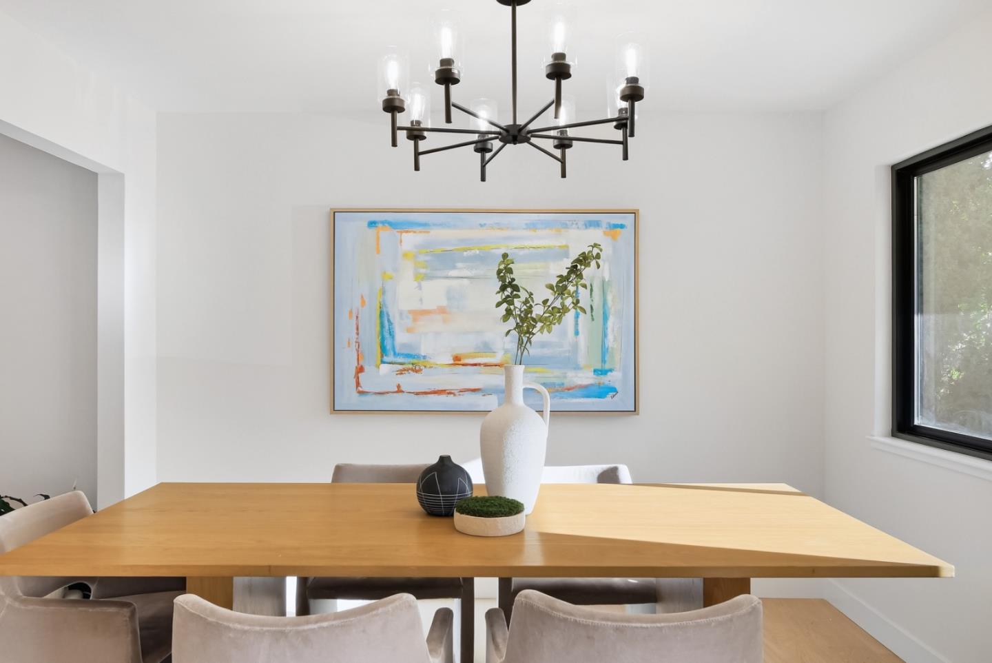 Detail Gallery Image 15 of 48 For 22 Dickens Ct, San Carlos,  CA 94070 - 4 Beds | 2/1 Baths