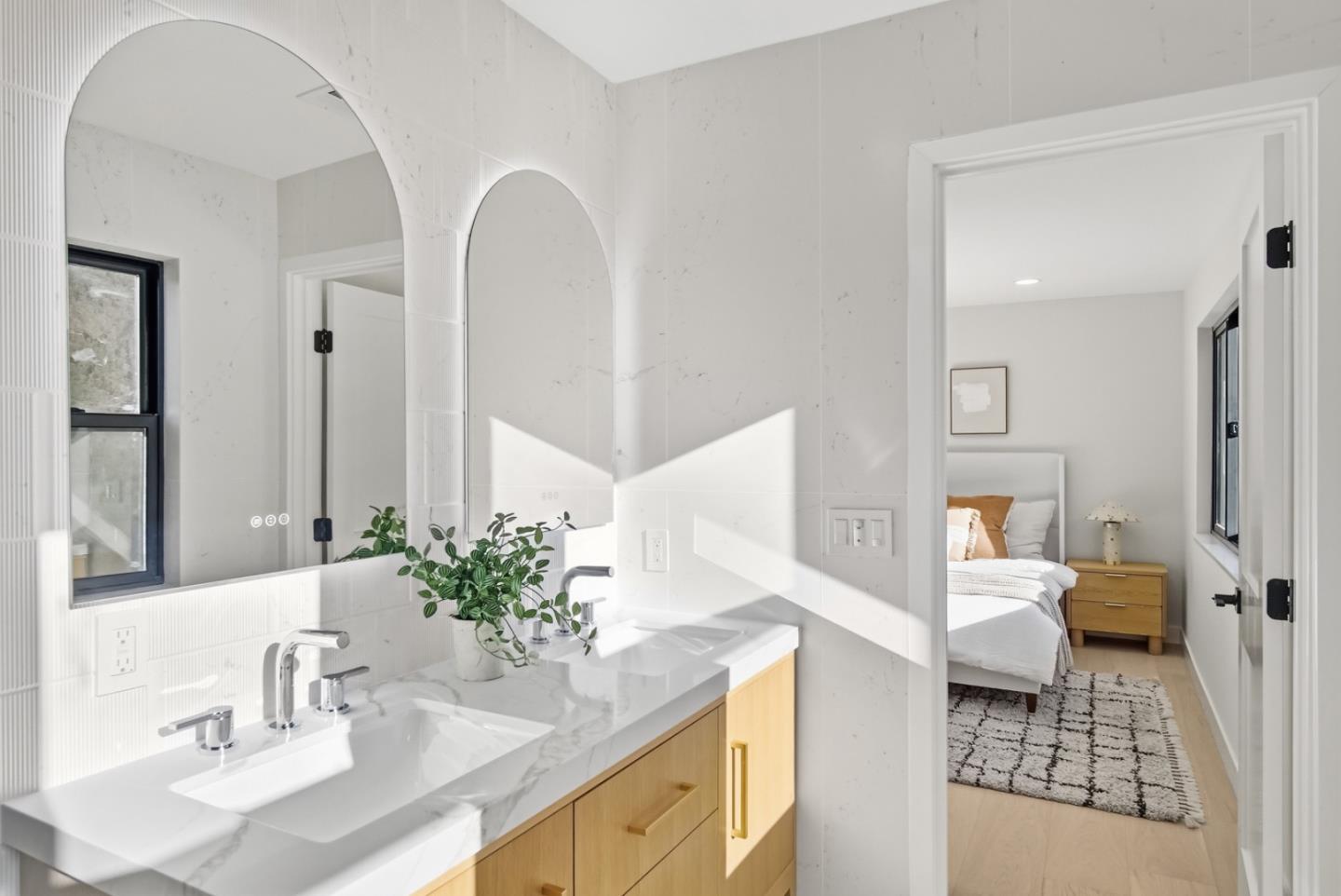 Detail Gallery Image 21 of 48 For 22 Dickens Ct, San Carlos,  CA 94070 - 4 Beds | 2/1 Baths