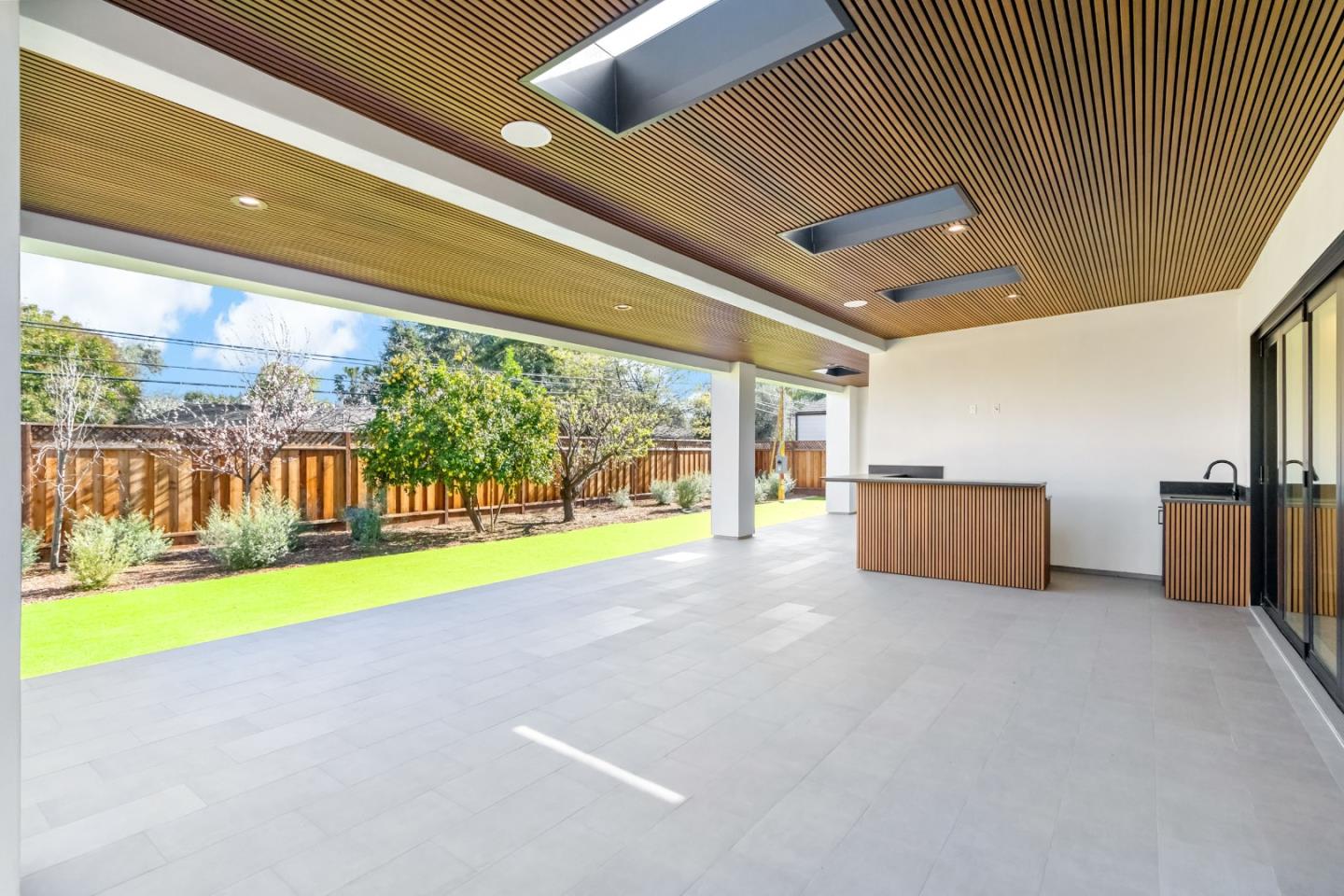 Detail Gallery Image 7 of 33 For 12536 Paseo Flores, Saratoga,  CA 95070 - 7 Beds | 5/1 Baths