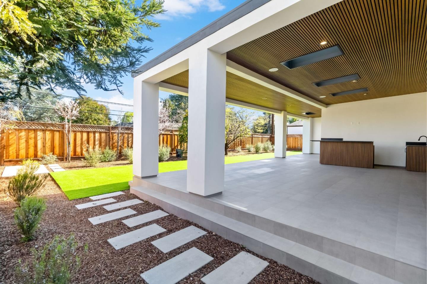 Detail Gallery Image 9 of 33 For 12536 Paseo Flores, Saratoga,  CA 95070 - 7 Beds | 5/1 Baths