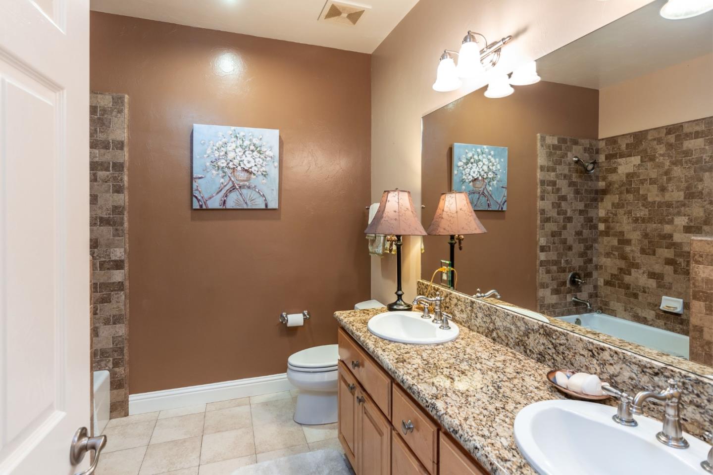 Detail Gallery Image 18 of 38 For 741 Riverside Rd, Hollister,  CA 95023 - 4 Beds | 3/1 Baths